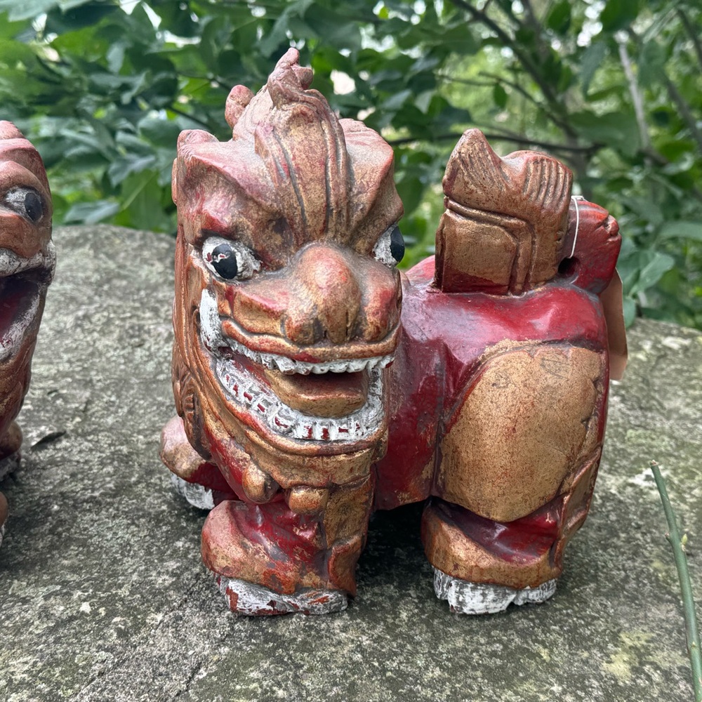 2 Vintage Carved Wood Thai Guardian Foo Dog Statues - Picture 7 of 16